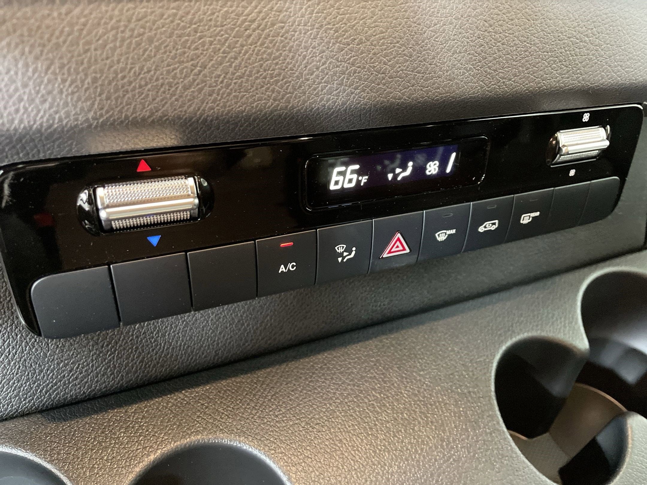 2025 Mercedes-Benz Sprinter Crew Van Base - Photo 22