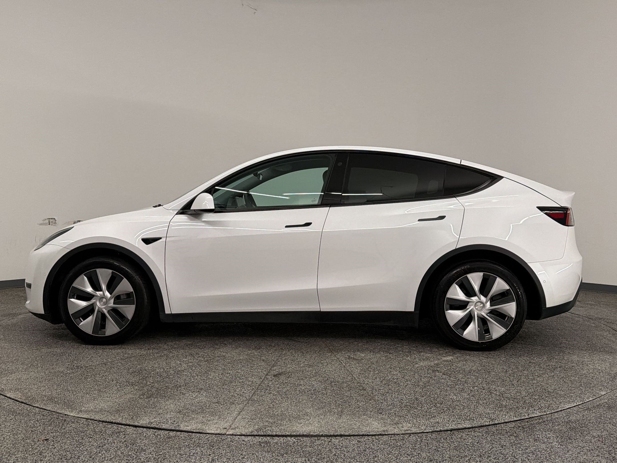 Used 2021 Tesla Model Y Long Range with VIN 5YJYGDEE7MF149619 for sale in Mckinney, TX