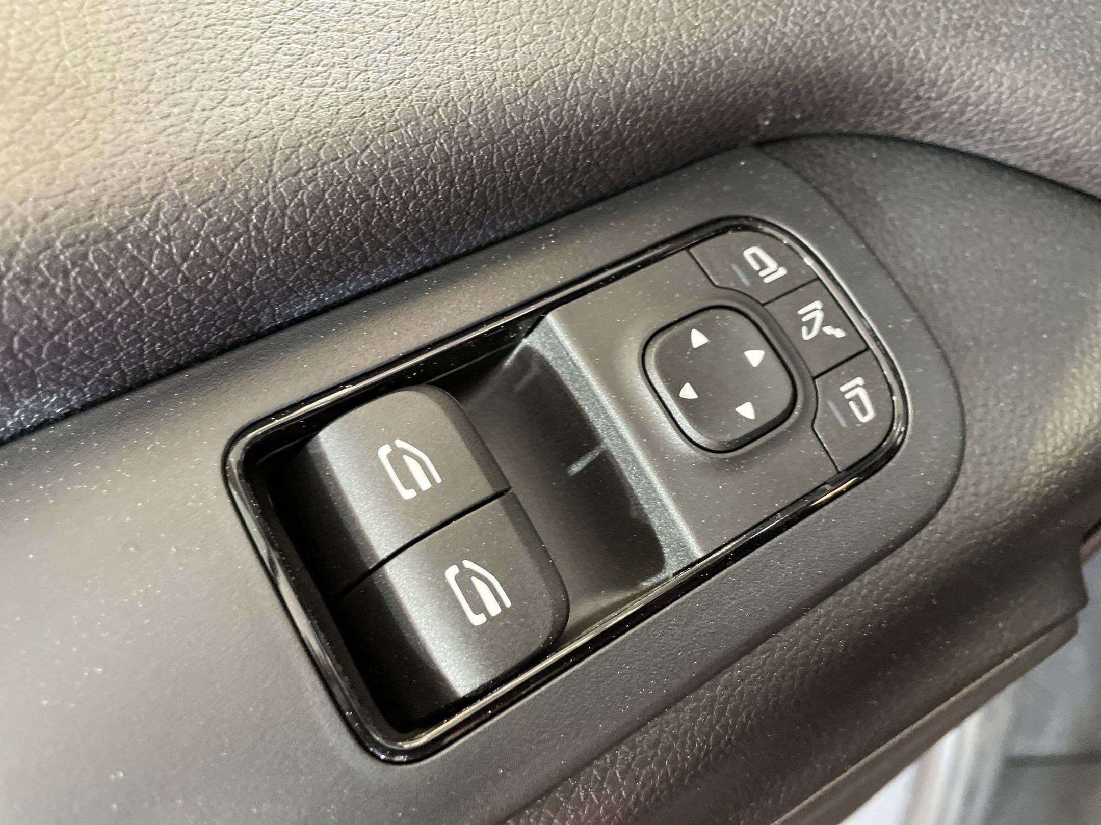 2025 Mercedes-Benz Sprinter Cargo Van Base - Photo 7