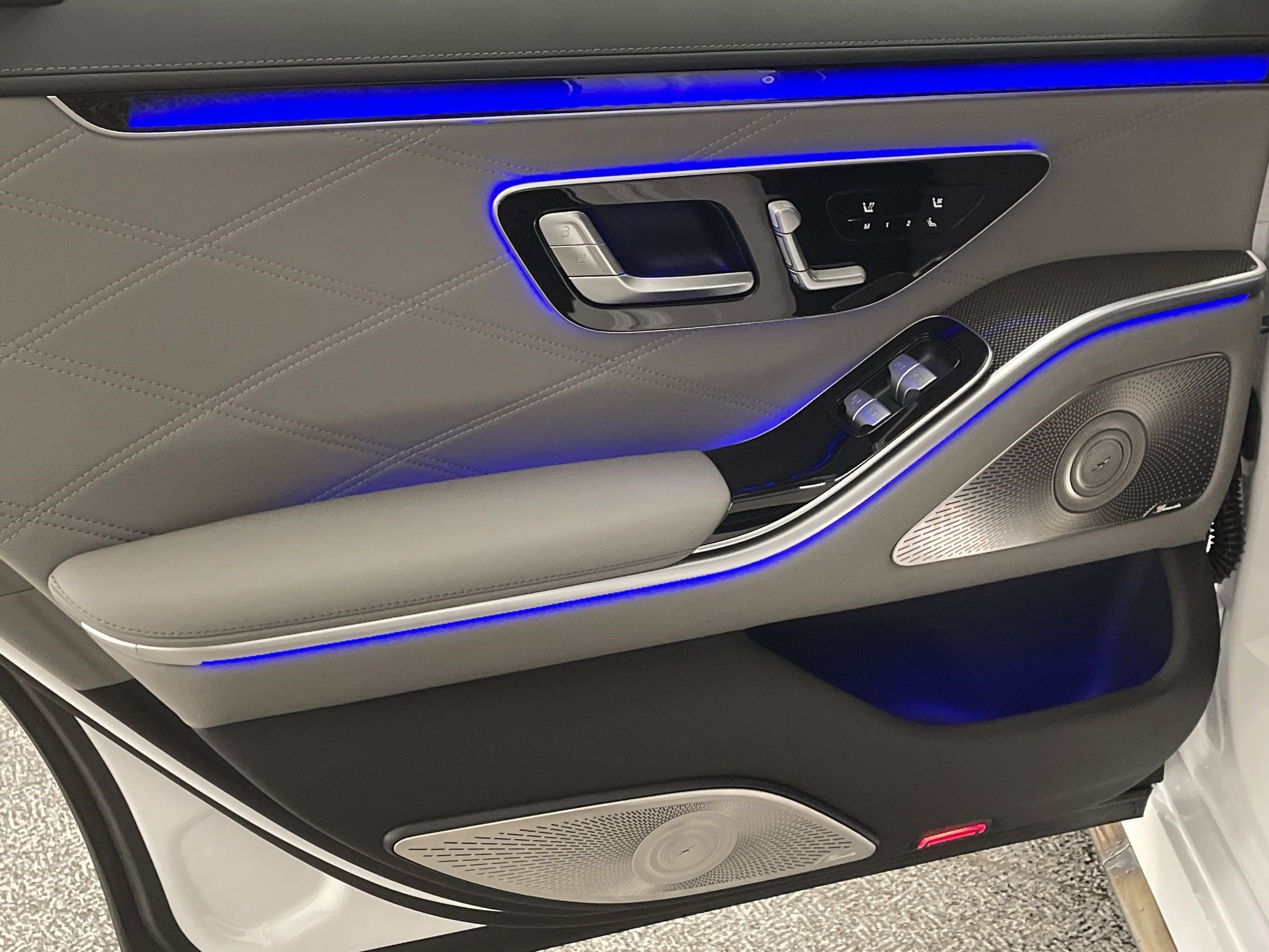 2026 Mercedes-Benz S-Class AMG S 63 - Photo 2