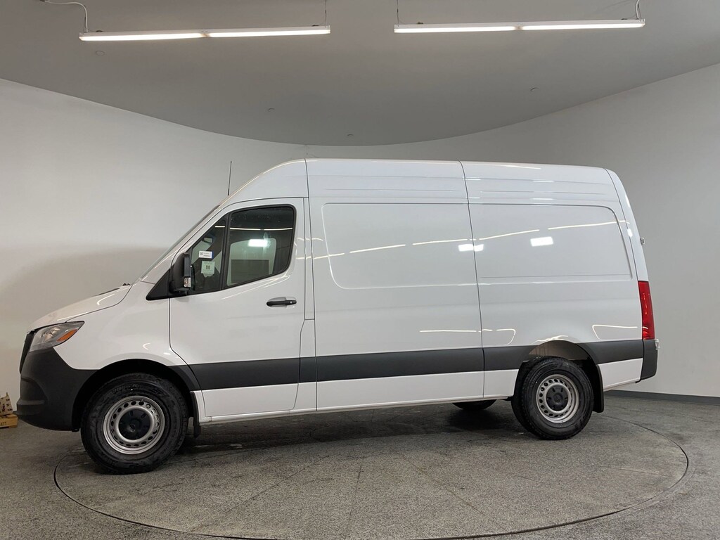 New 2025 Mercedes-Benz Sprinter 2500 Standard Roof 4-Cyl Diesel Van Cargo Van