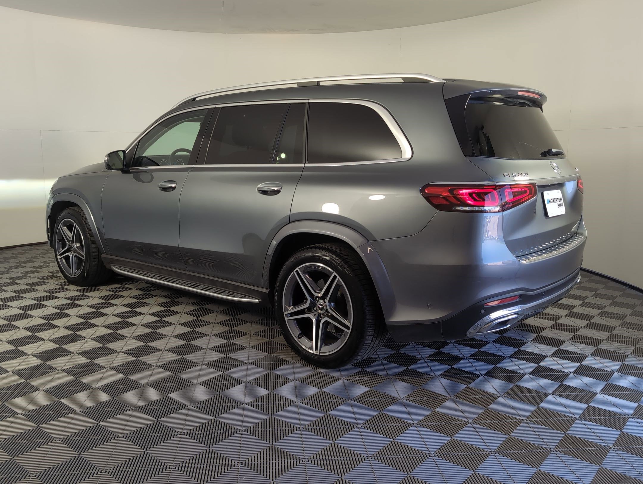 2022 Mercedes Benz GLS 450 4MATIC photo 3