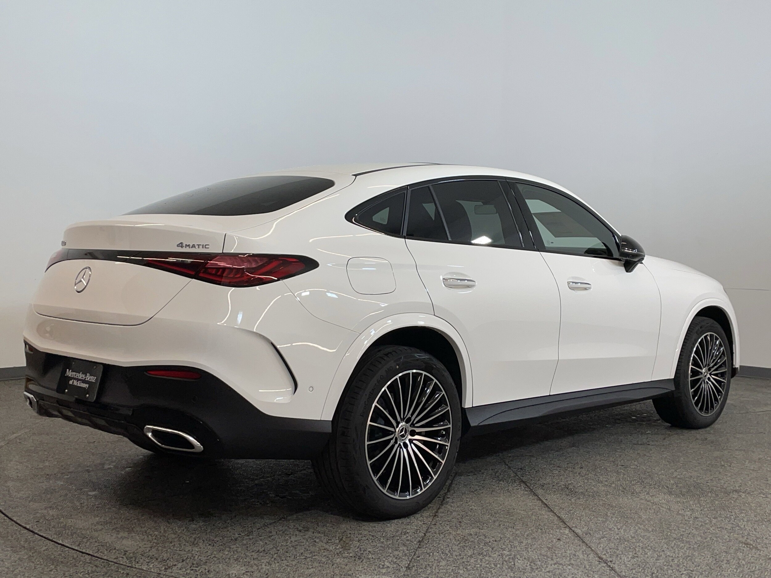 2025 Mercedes Benz GLC 300 4MATIC photo 4