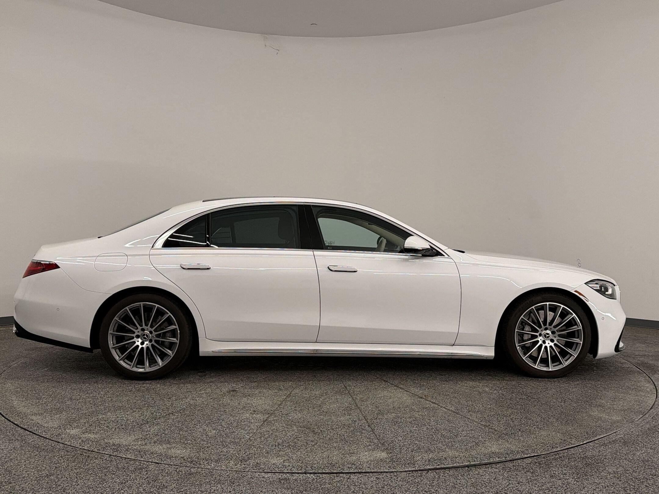 2026 Mercedes-Benz S-Class S 580 - Photo 8