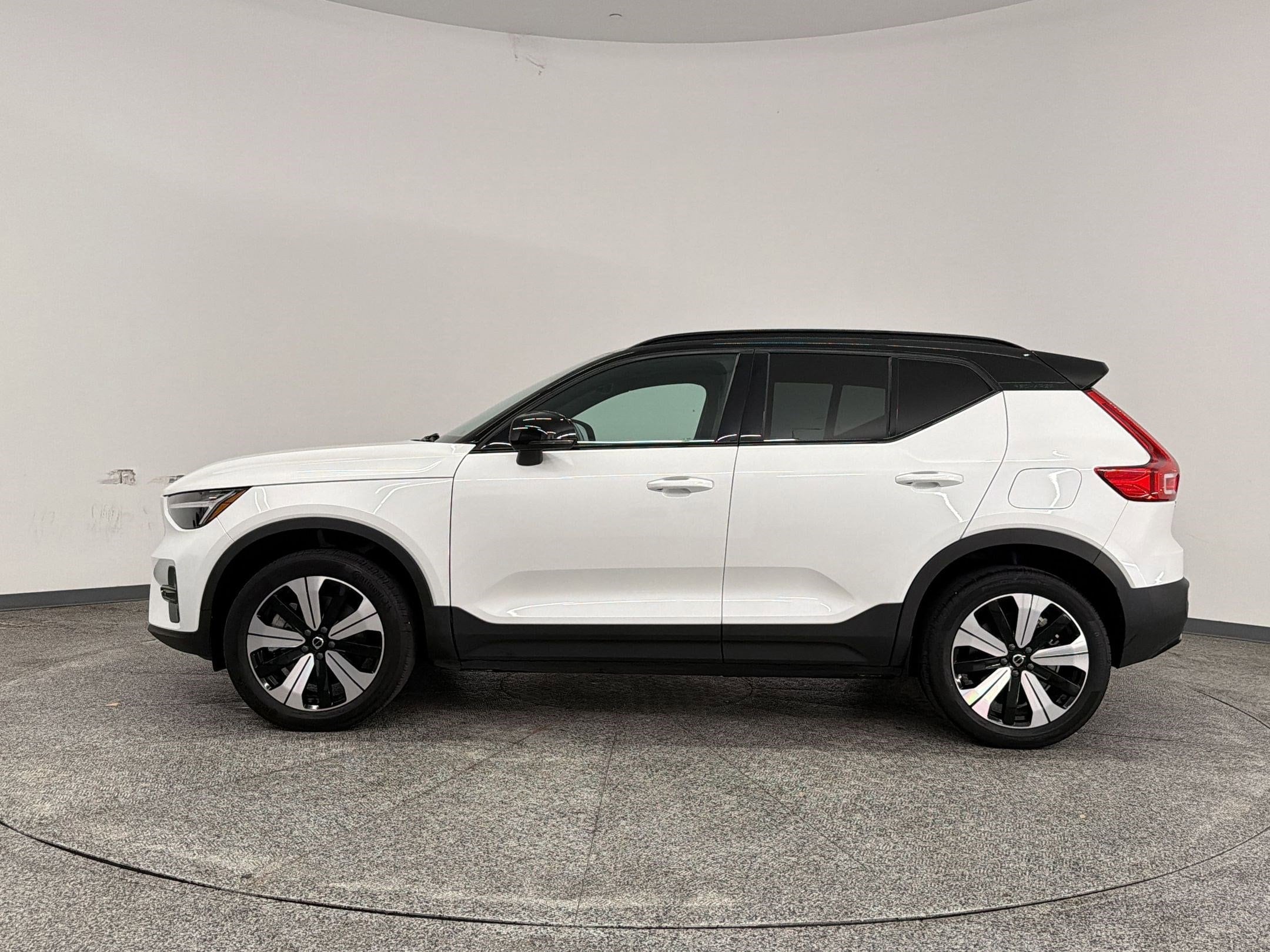 Used 2023 Volvo XC40 Core with VIN YV4ED3UK2P2053804 for sale in Mckinney, TX