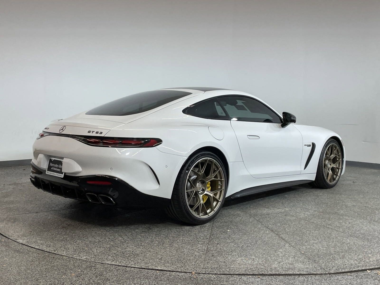 2025 Mercedes Benz AMG GT photo 4