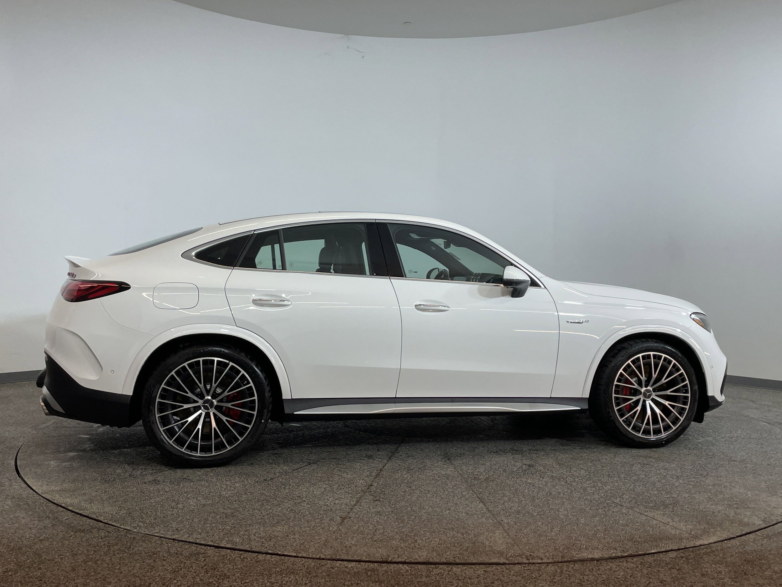 2025 Mercedes Benz GLC AMG 63 4MATIC photo 3