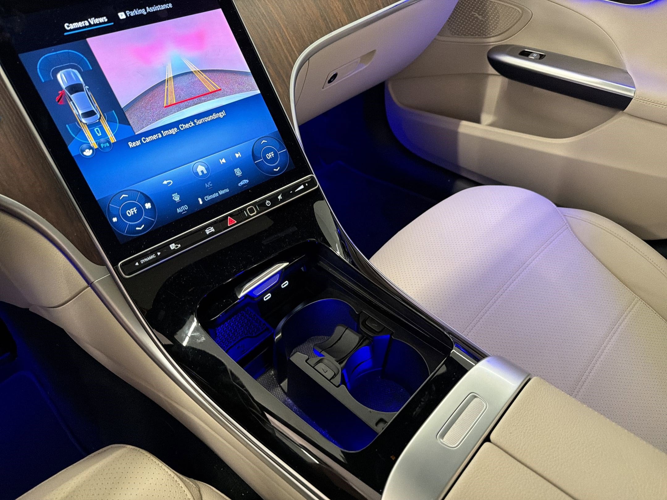 2026 Mercedes-Benz C-Class Sedan C 300 - Photo 23