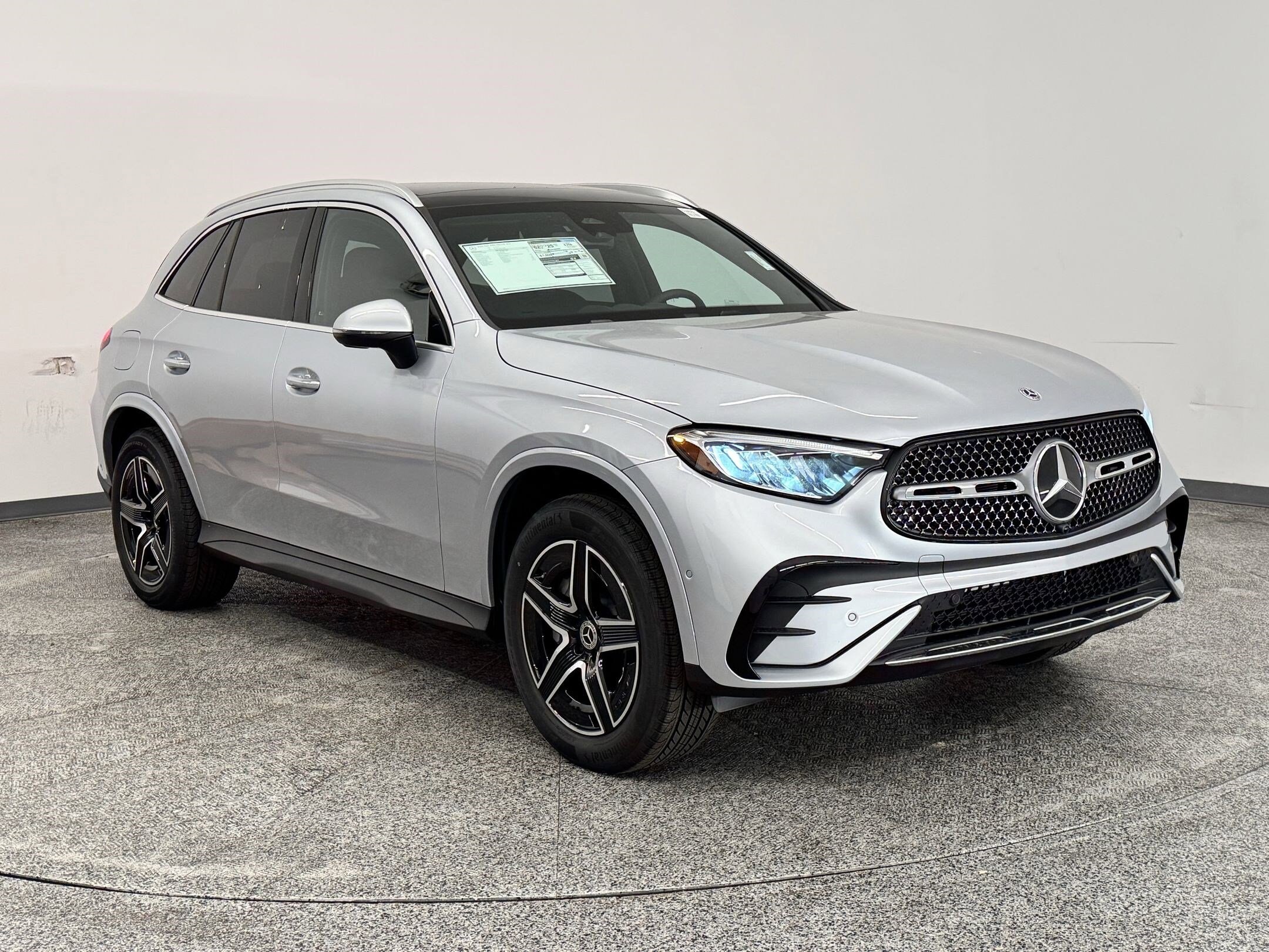 2026 Mercedes Benz GLC 350e 4MATIC photo 3