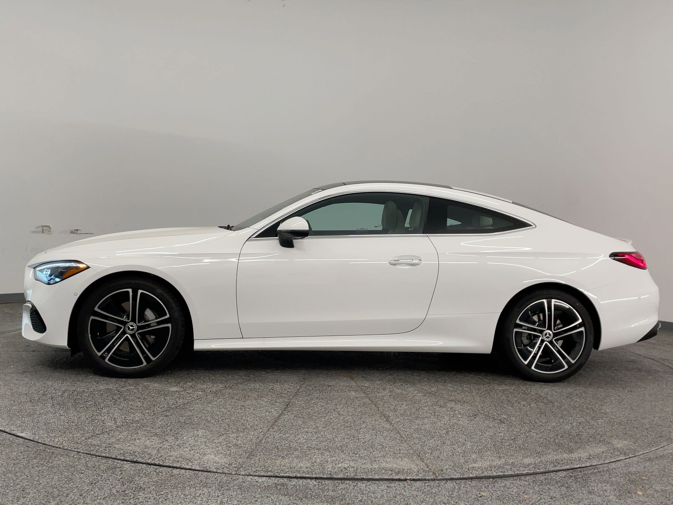 2026 Mercedes Benz CLE 300 4MATIC photo 2