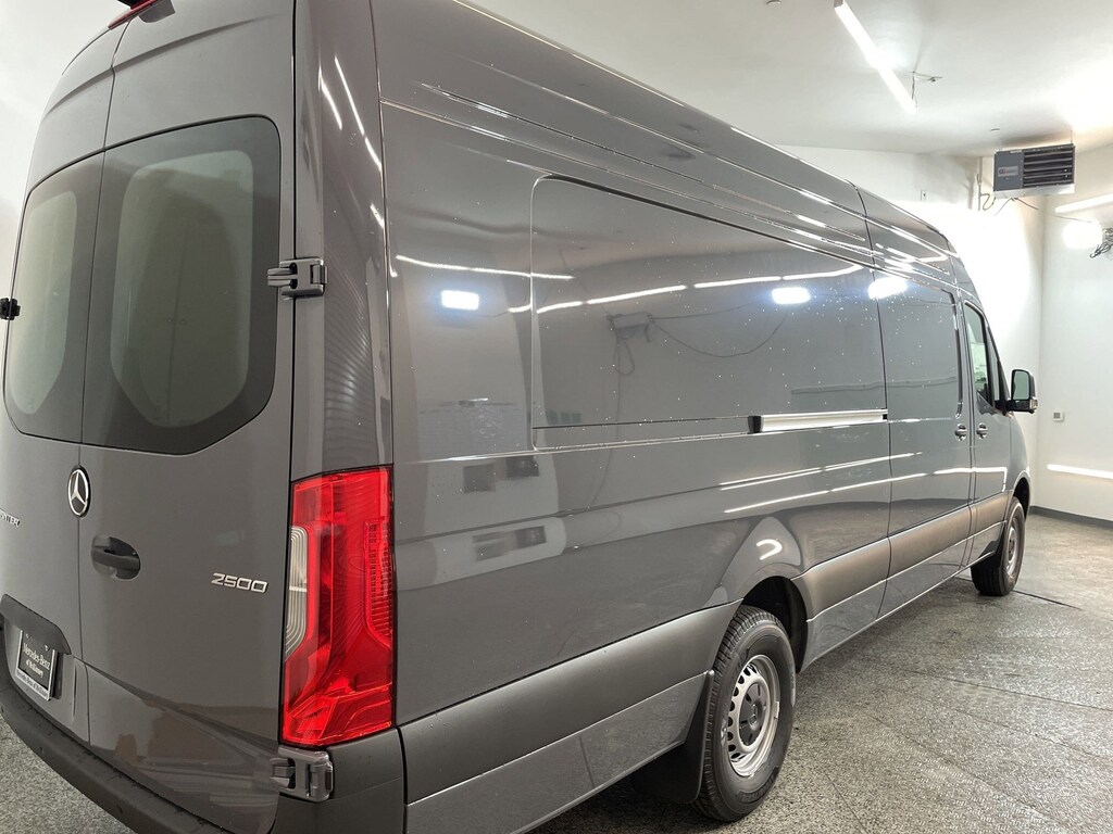 New 2025 Mercedes-Benz Sprinter 2500 High Roof 4-Cyl Diesel HO Van Extended Cargo Van