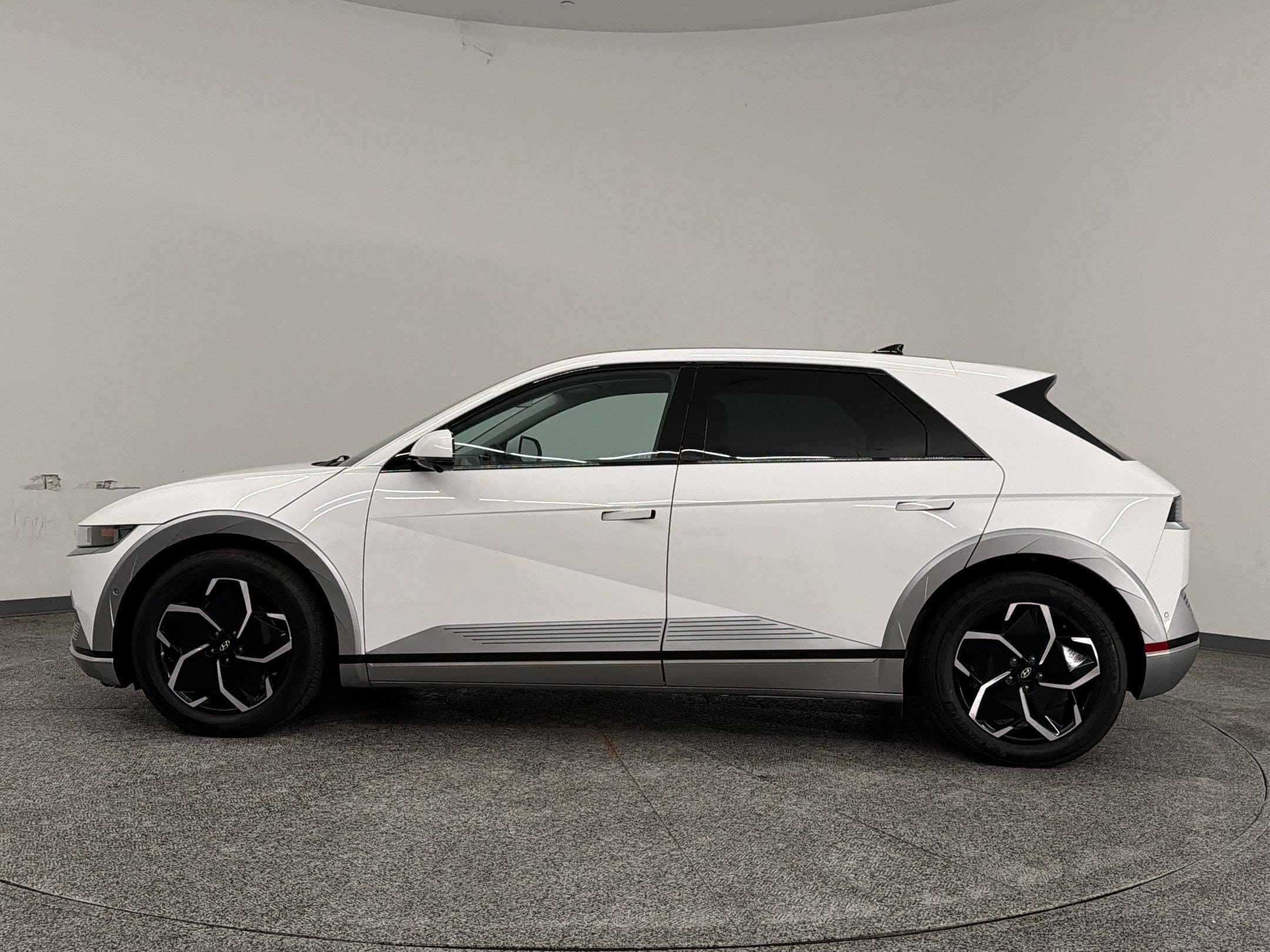 Used 2023 Hyundai IONIQ 5 Limited with VIN KM8KR4AE0PU215294 for sale in Mckinney, TX