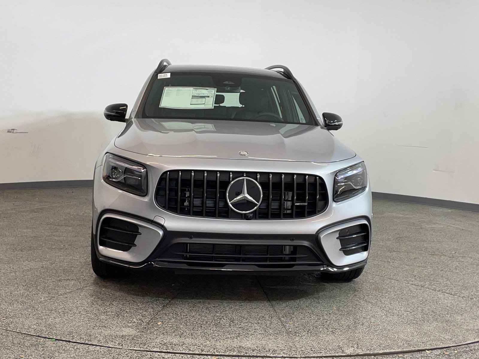 2025 Mercedes Benz GLB AMG 35 4MATIC photo 2