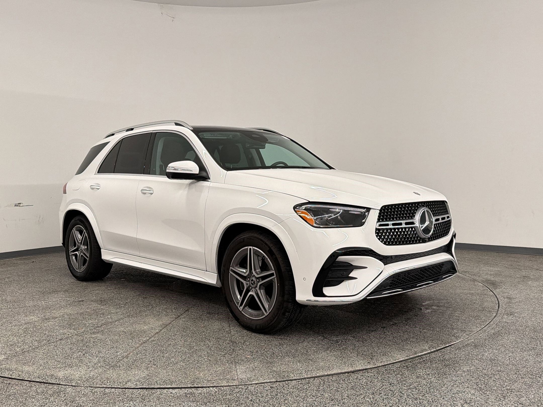 2026 Mercedes-Benz GLE GLE450 - Photo 6