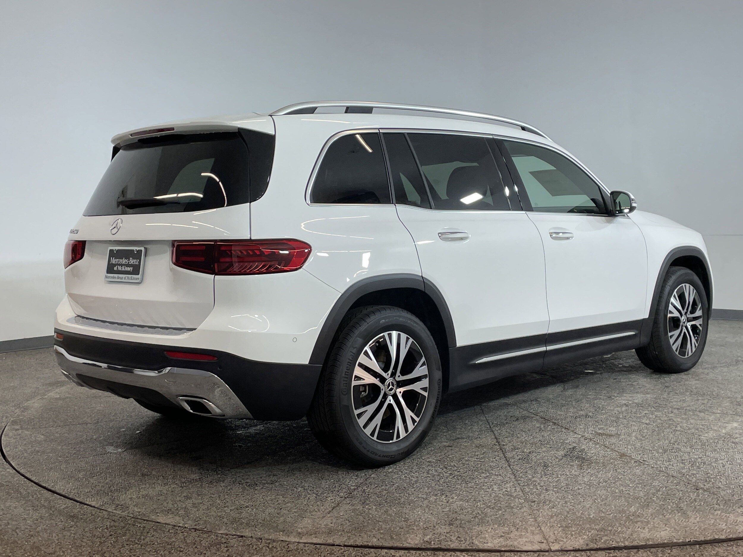 2025 Mercedes Benz GLB 250 photo 4