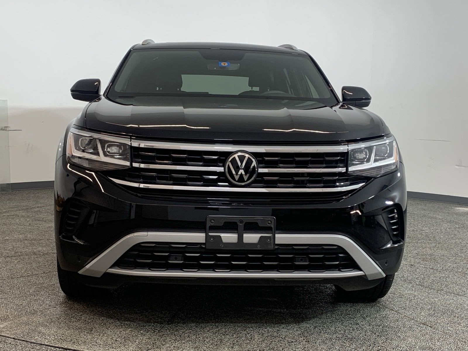 Used 2021 Volkswagen Atlas Cross Sport SE w/Tech with VIN 1V2JE2CA7MC227579 for sale in Mckinney, TX