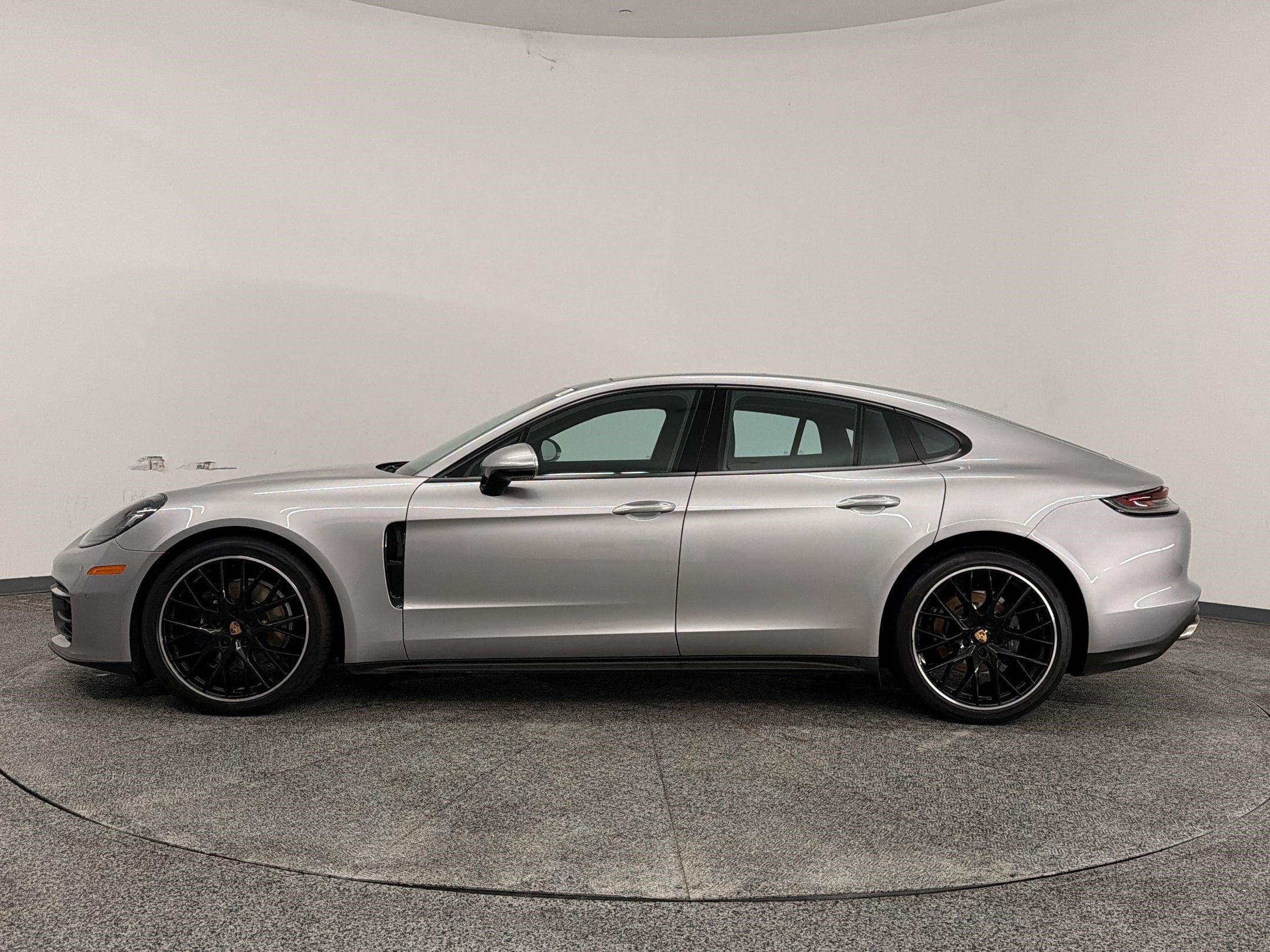 Panamera Panamera (RWD) Hatchback