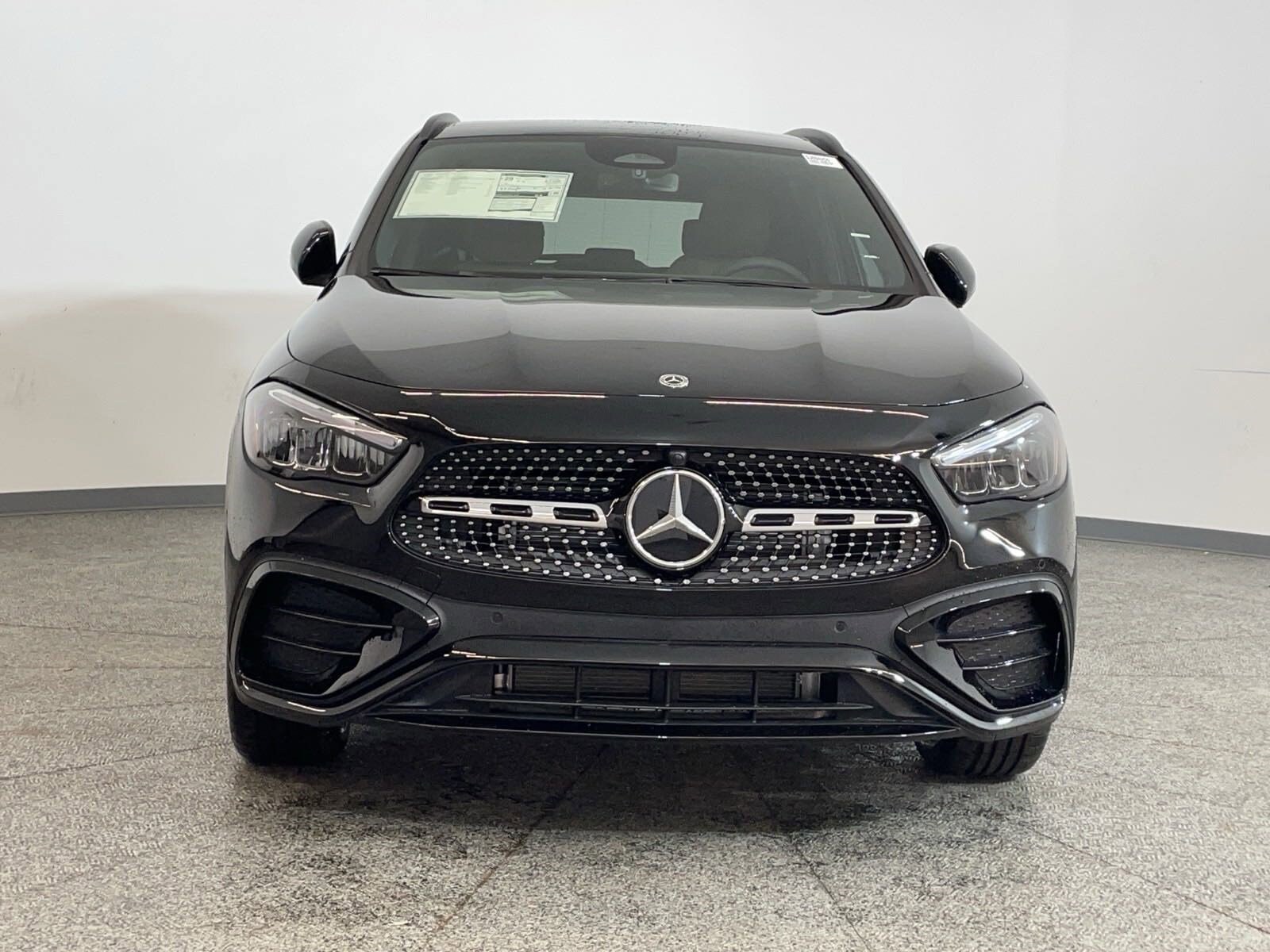 2025 Mercedes Benz GLA 250 photo 2
