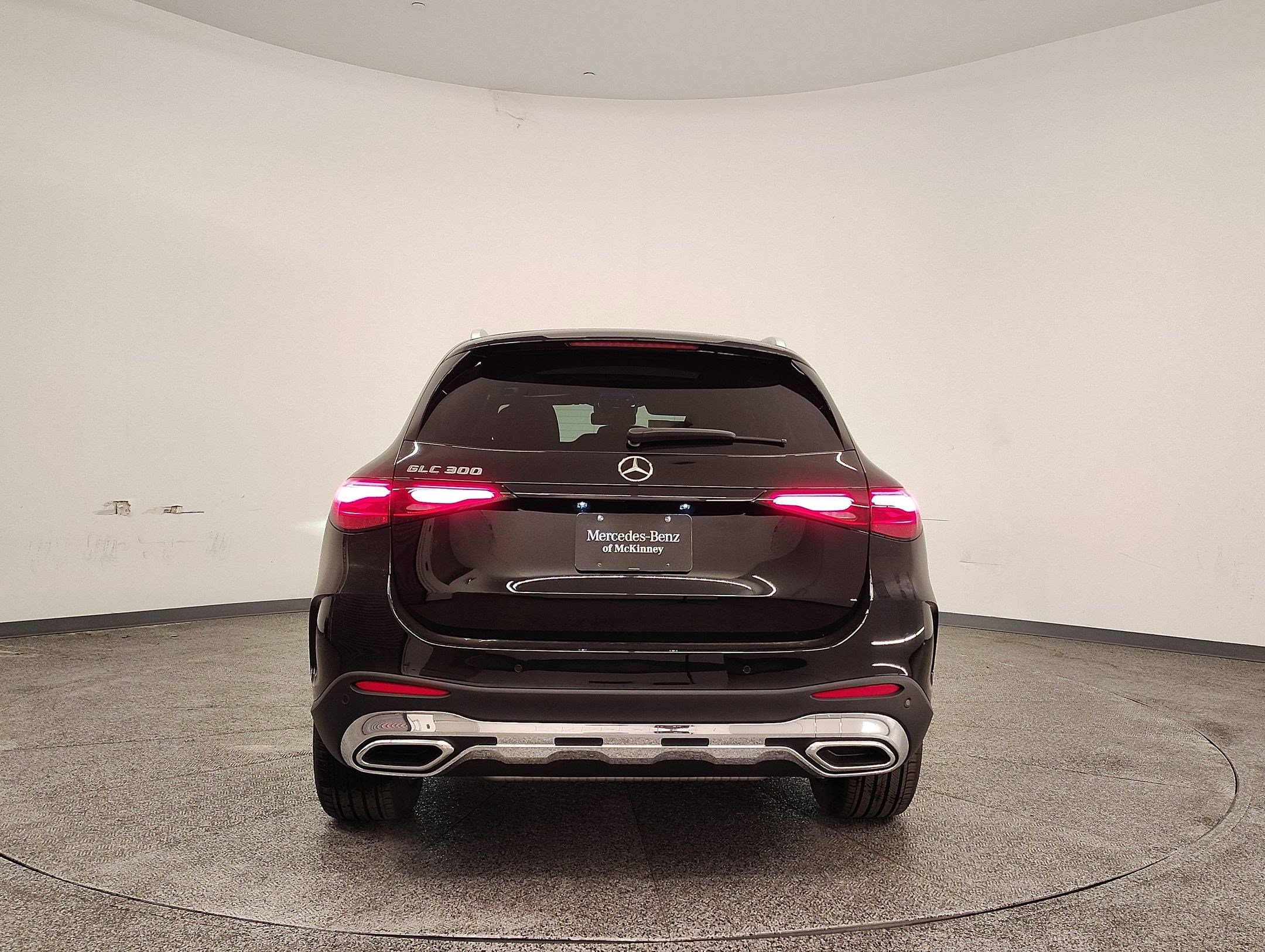2026 Mercedes-Benz GLC Base - Photo 10