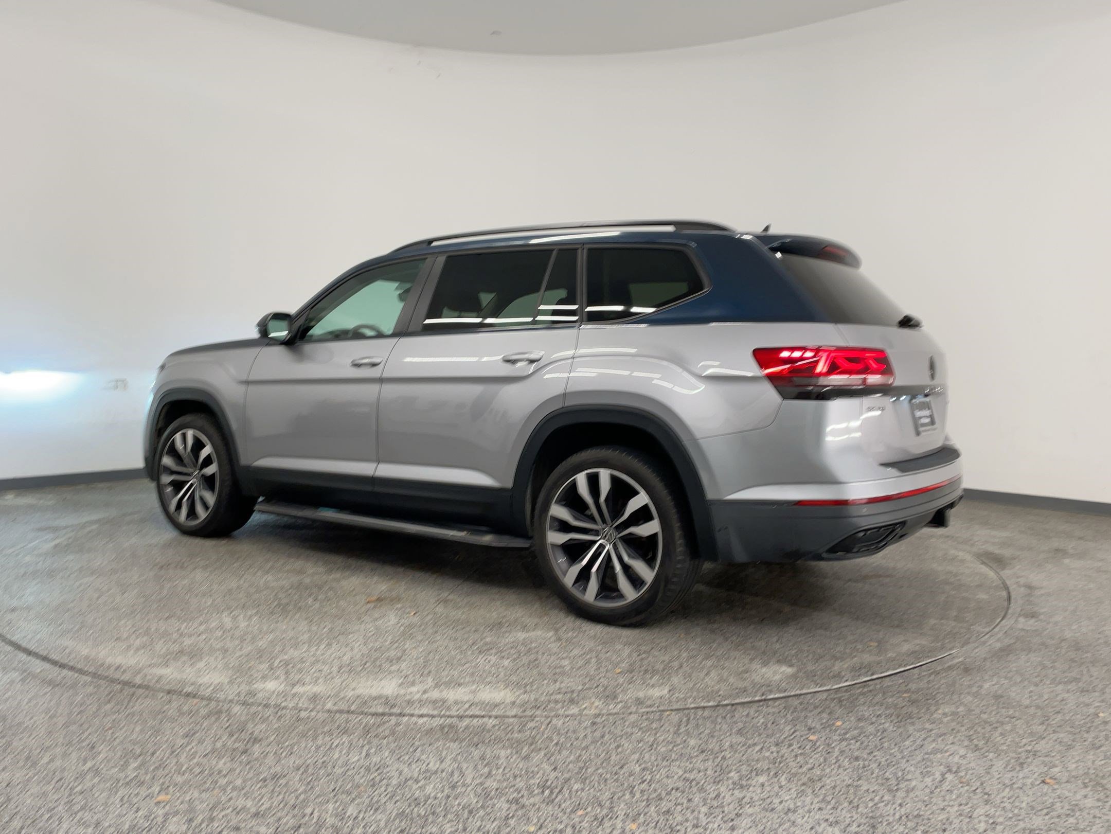 2022 Volkswagen Atlas V6 SE Technology photo 3