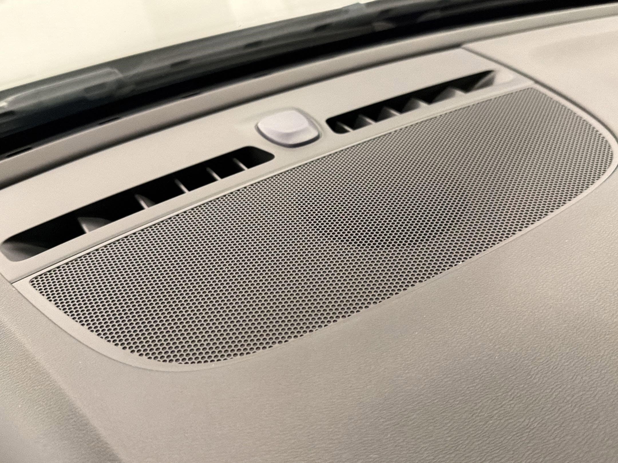 2023 Volvo XC40 Core - Photo 20