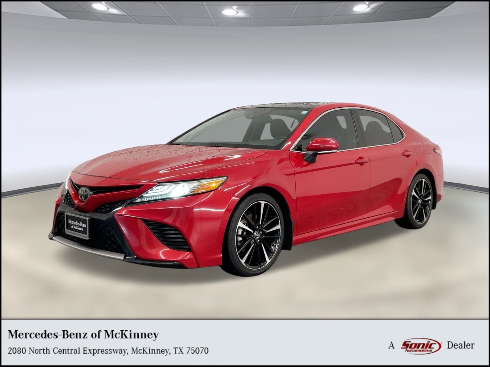 2019 Toyota Camry XSE's photo