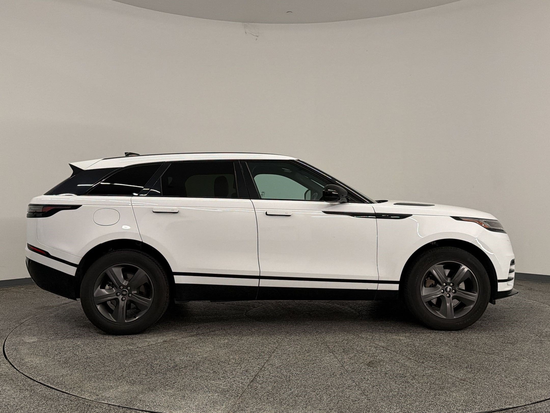 Range Rover Velar Dynamic SE SUV