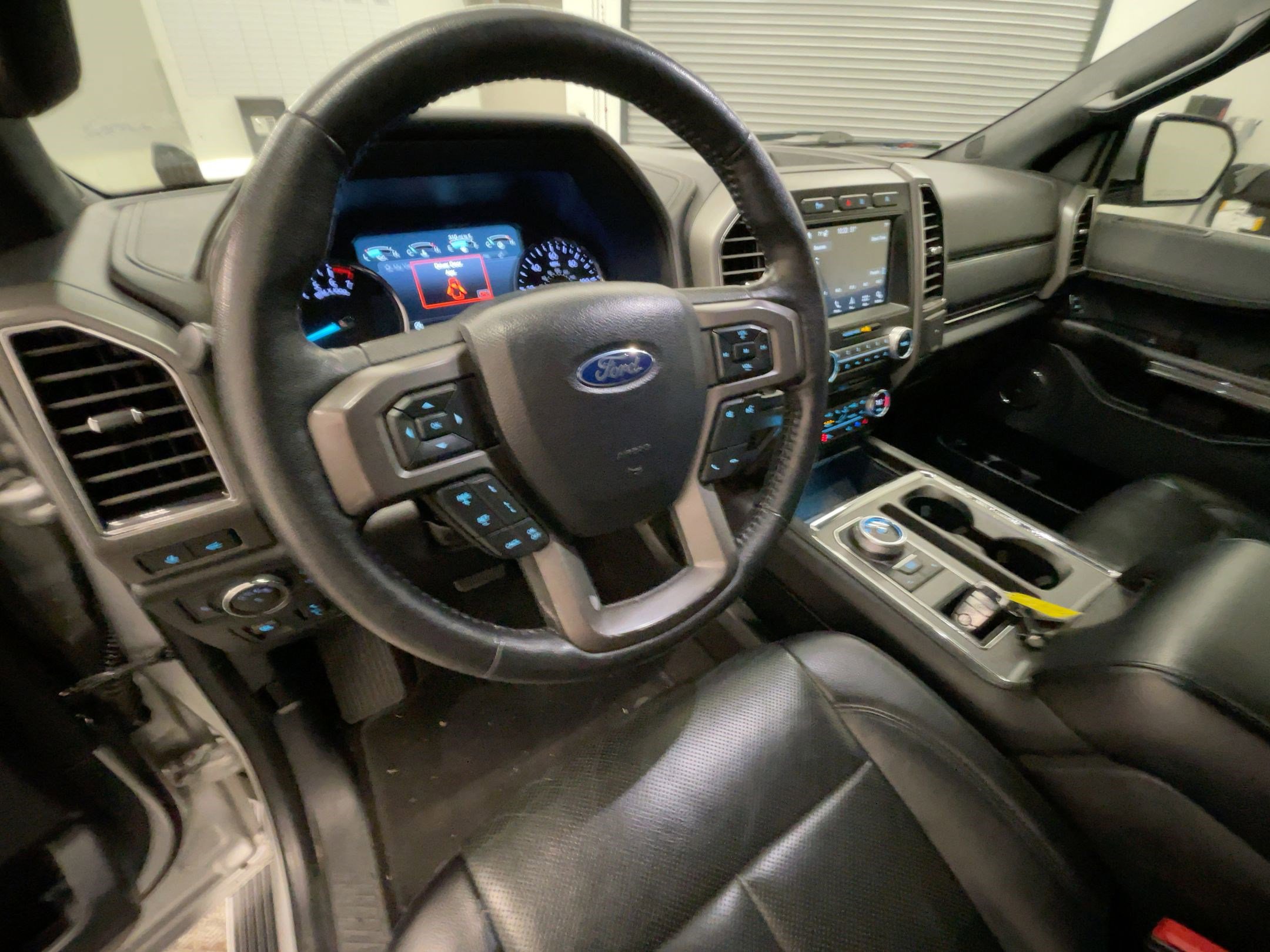 2018 Ford Expedition XLT photo 4