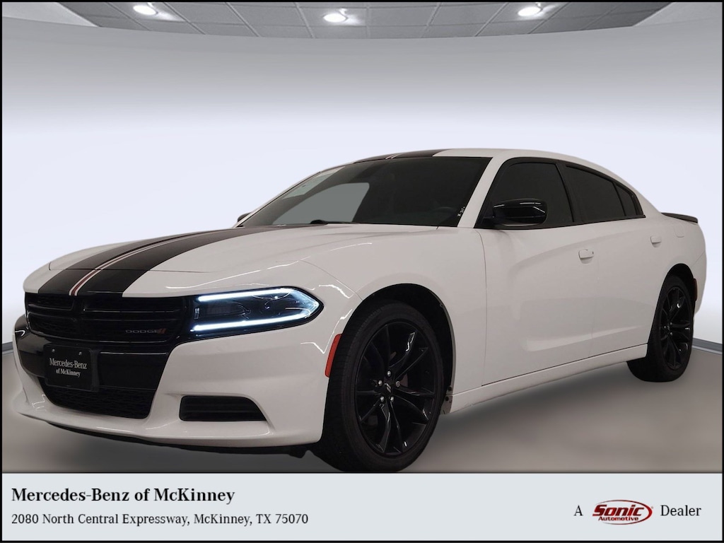 Used 2018 Dodge Charger SXT Sedan