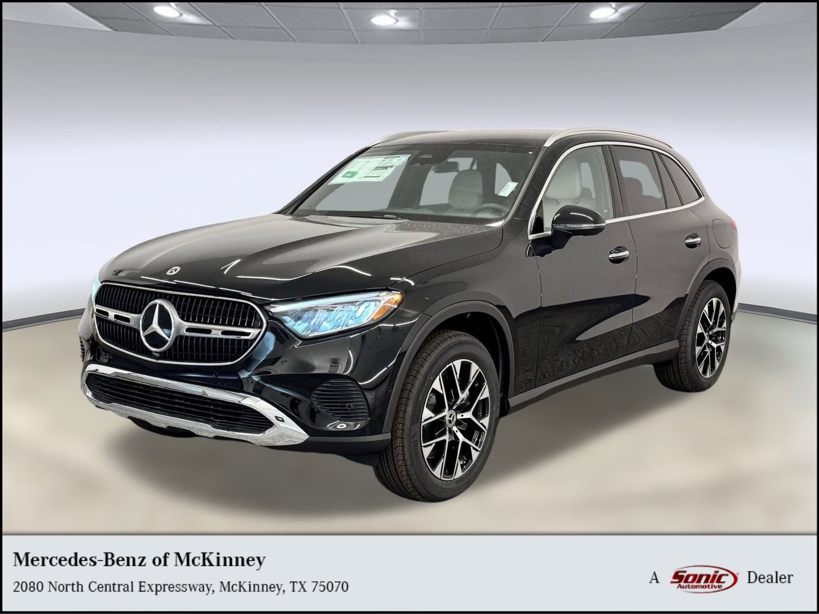 2026 Mercedes-Benz GLC Base's photo