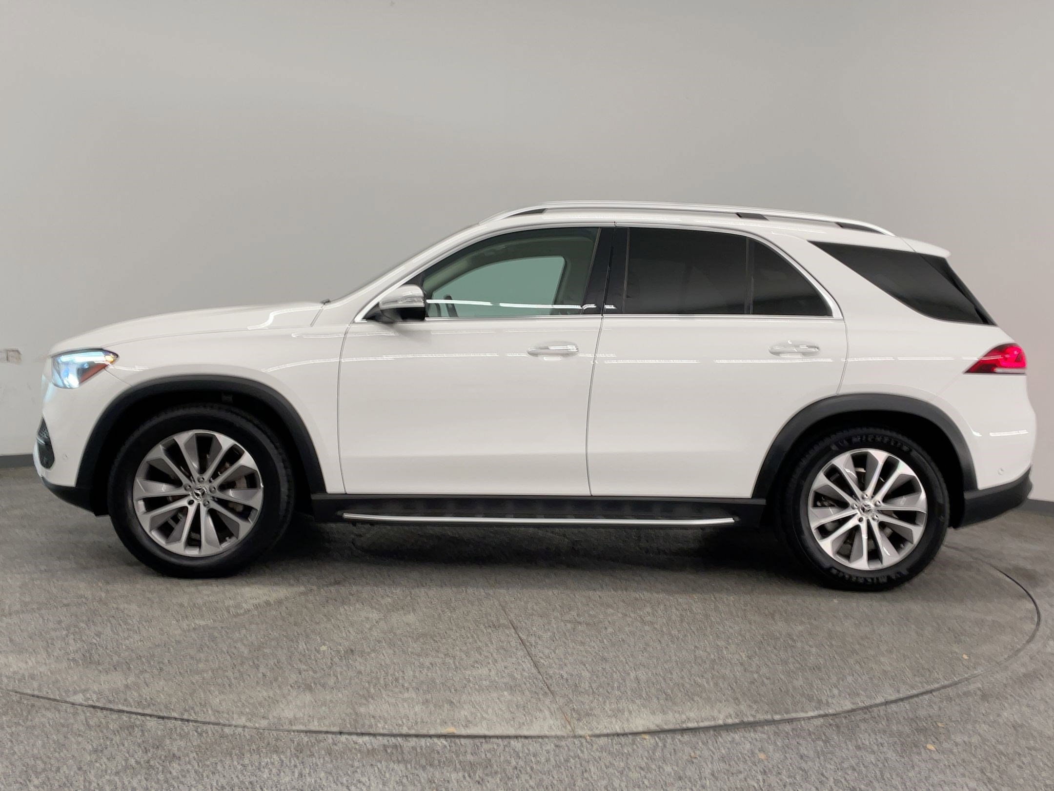 2023 Mercedes Benz GLE 350 photo 2