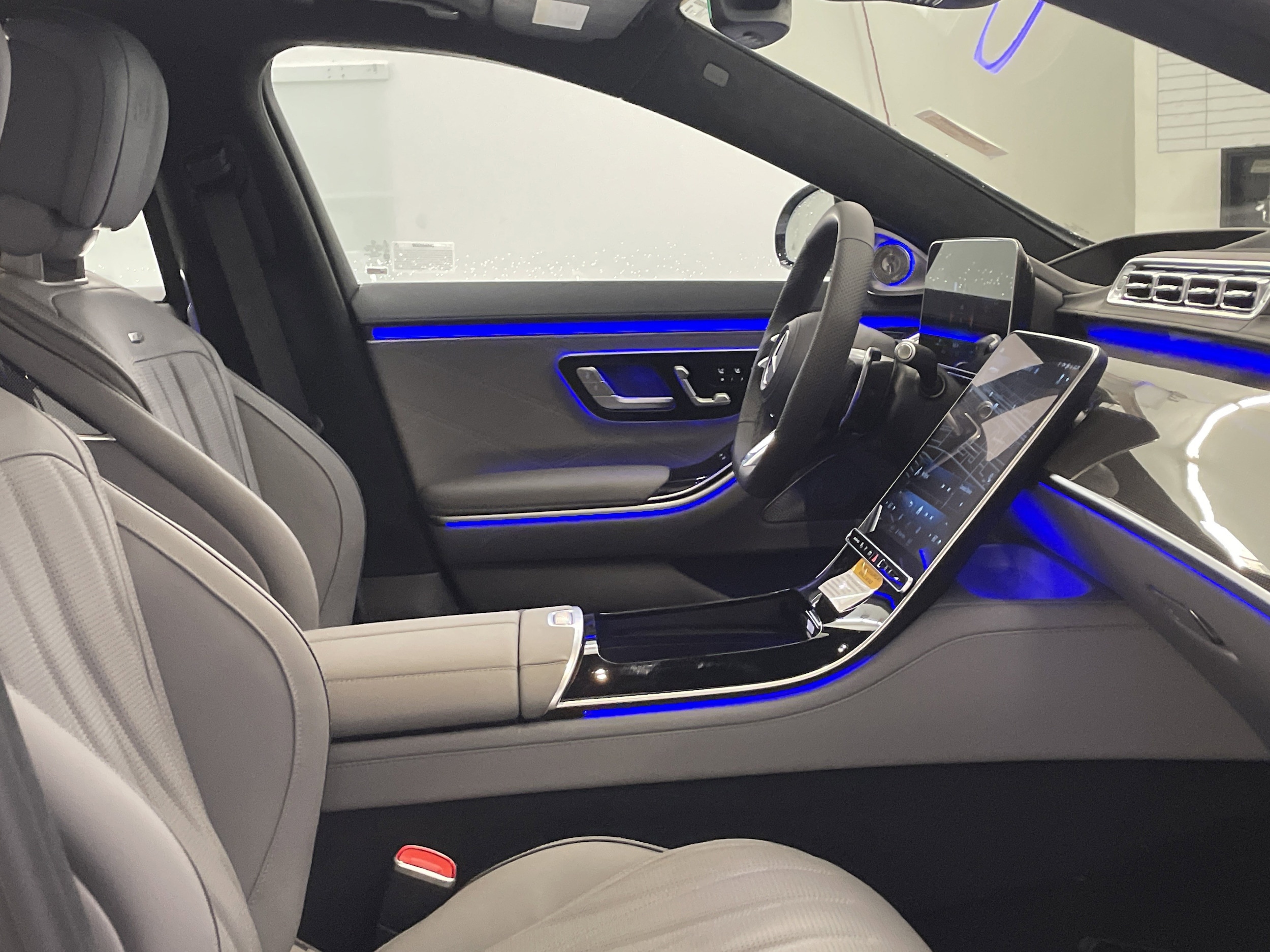 2026 Mercedes-Benz S-Class AMG S 63 - Photo 24