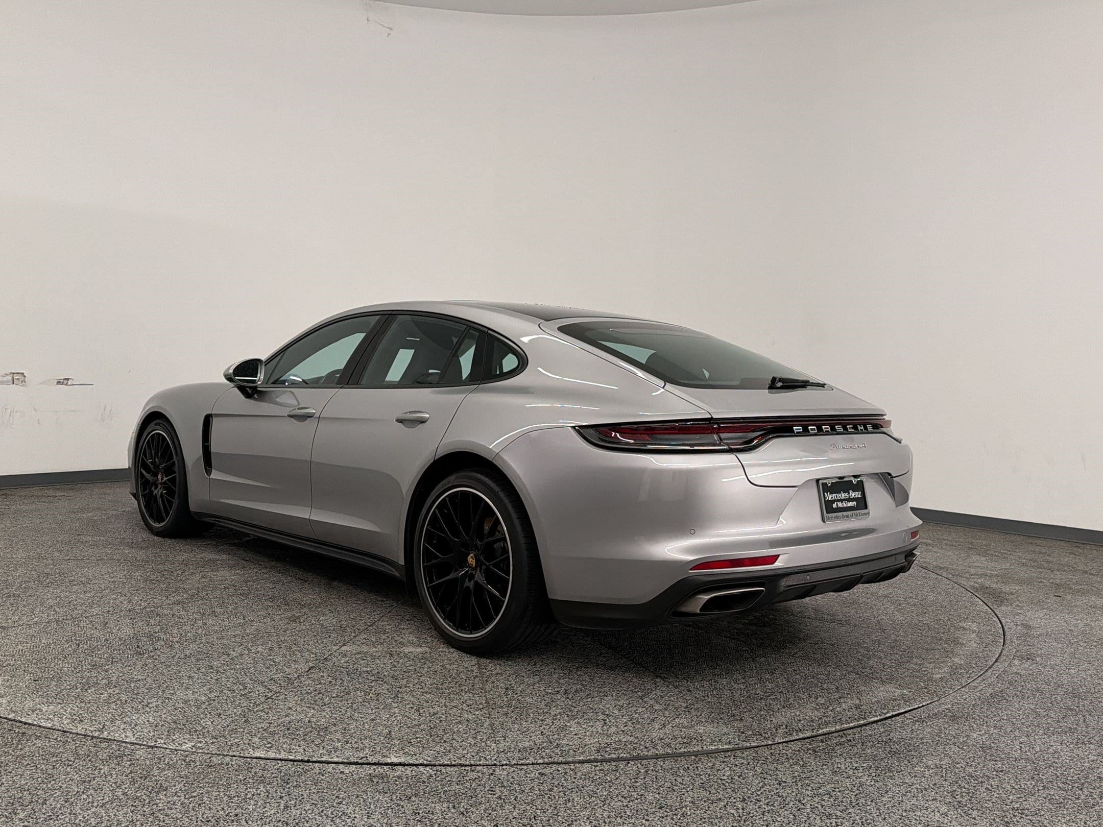 Panamera Panamera (RWD) Hatchback