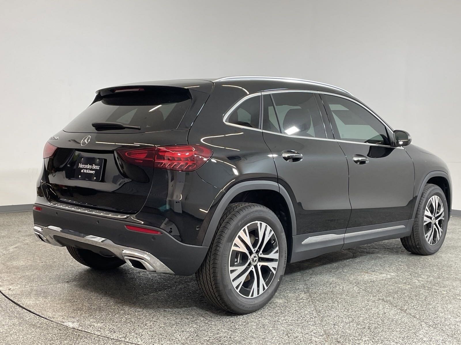 2025 Mercedes Benz GLA 250 photo 4