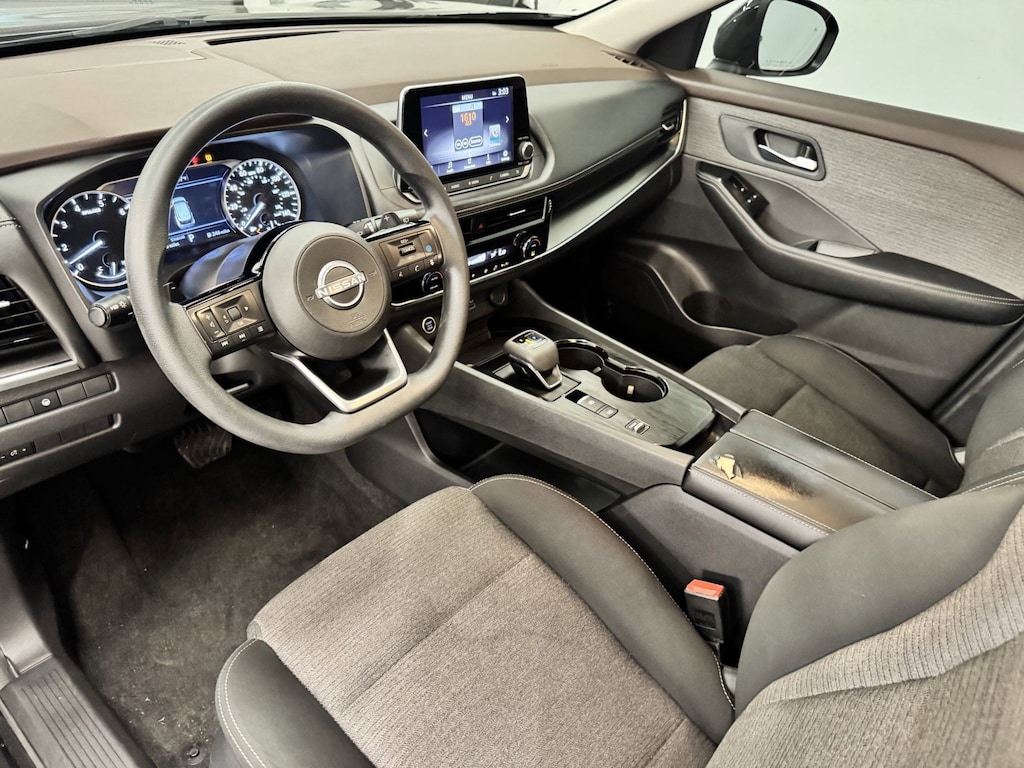 Used 2022 Nissan Rogue SV SUV