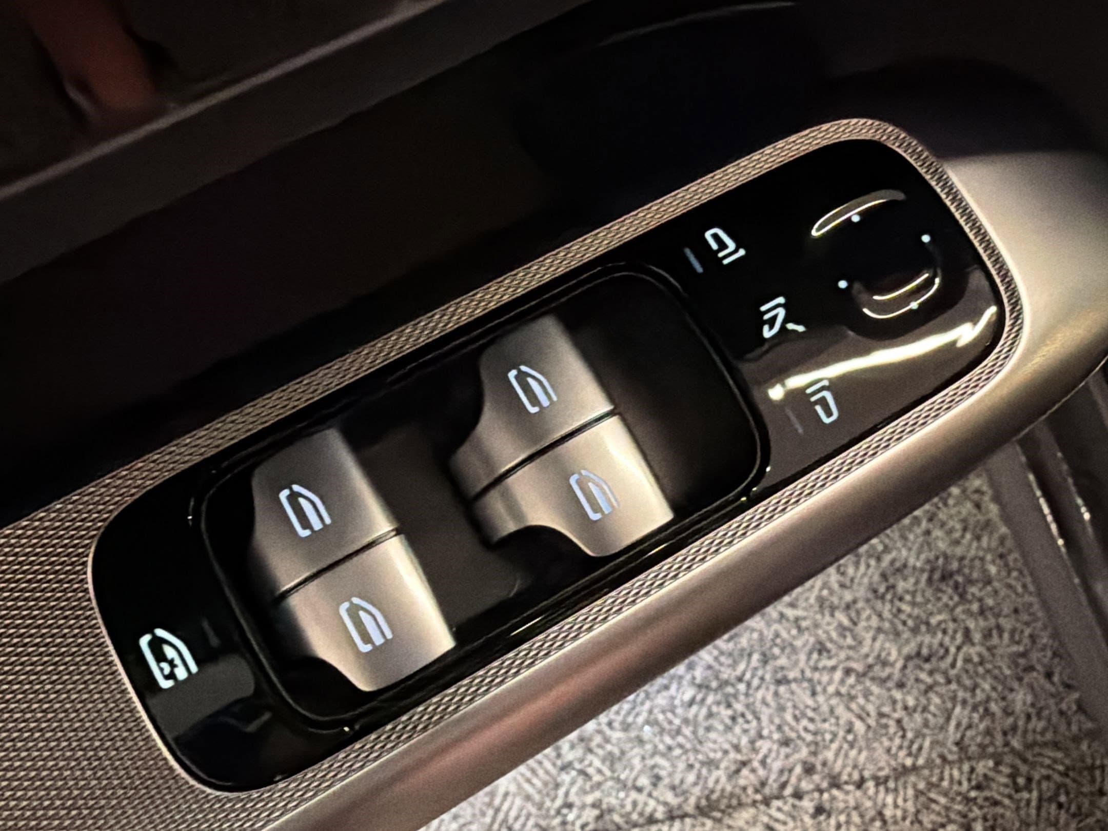 2026 Mercedes-Benz GLC Base - Photo 17