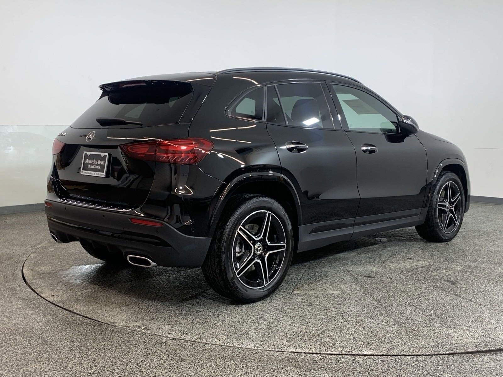 2025 Mercedes Benz GLA 250 photo 4
