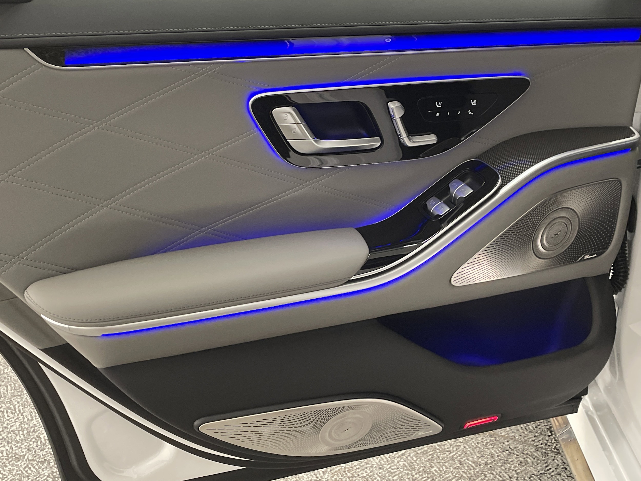 2026 Mercedes-Benz S-Class AMG S 63 - Photo 17