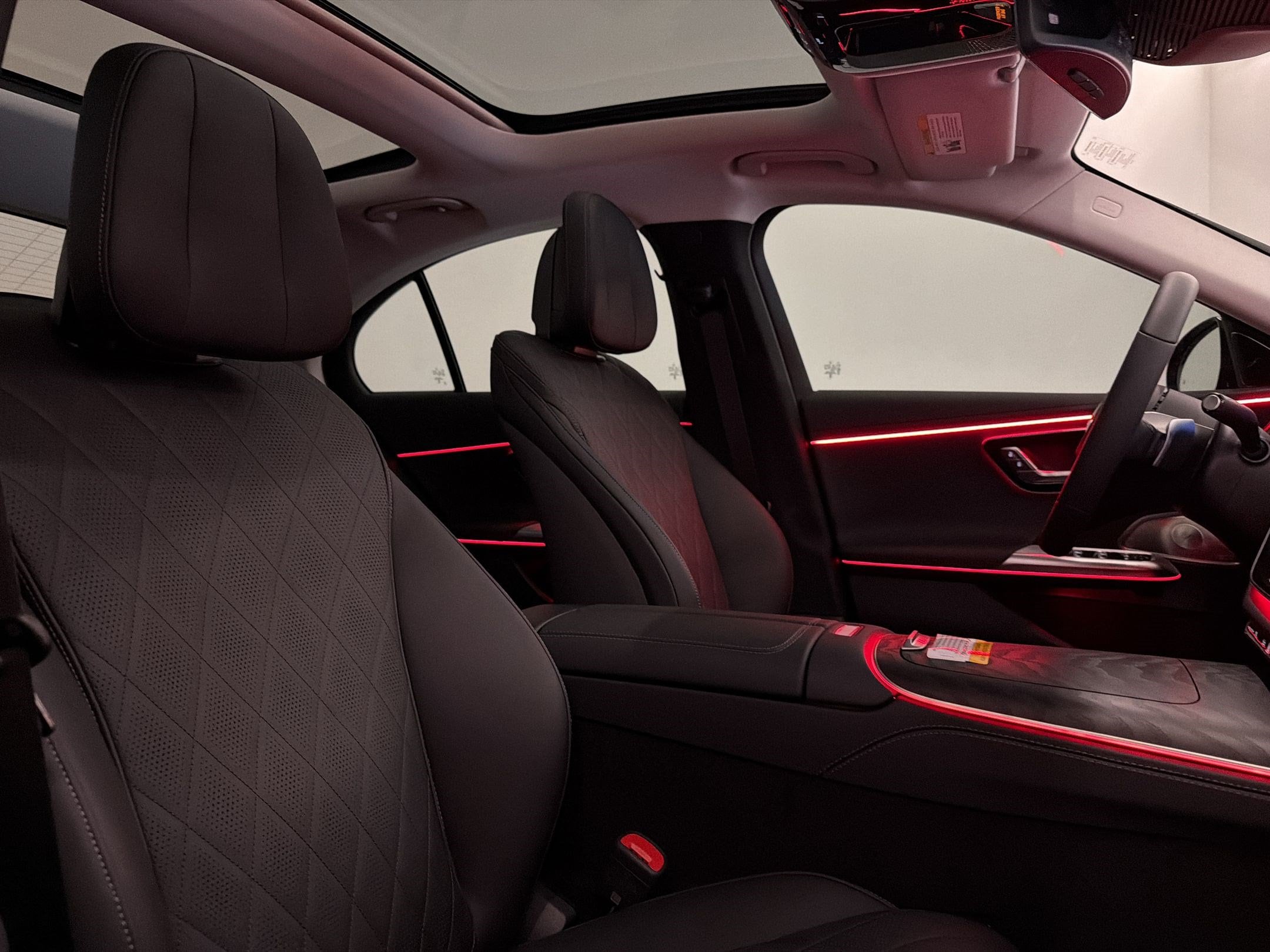 2026 Mercedes-Benz E-Class E350 - Photo 25