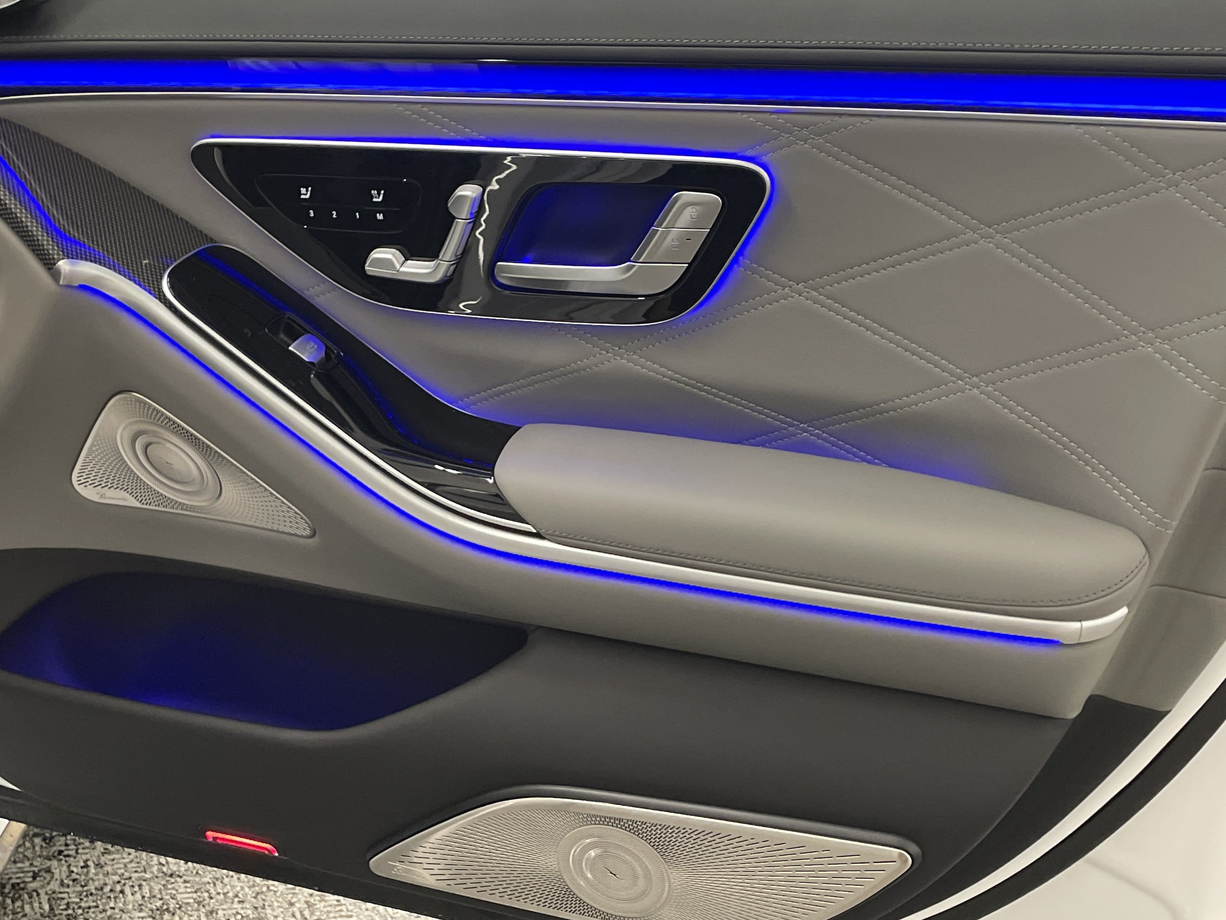 2026 Mercedes-Benz S-Class AMG S 63 - Photo 23