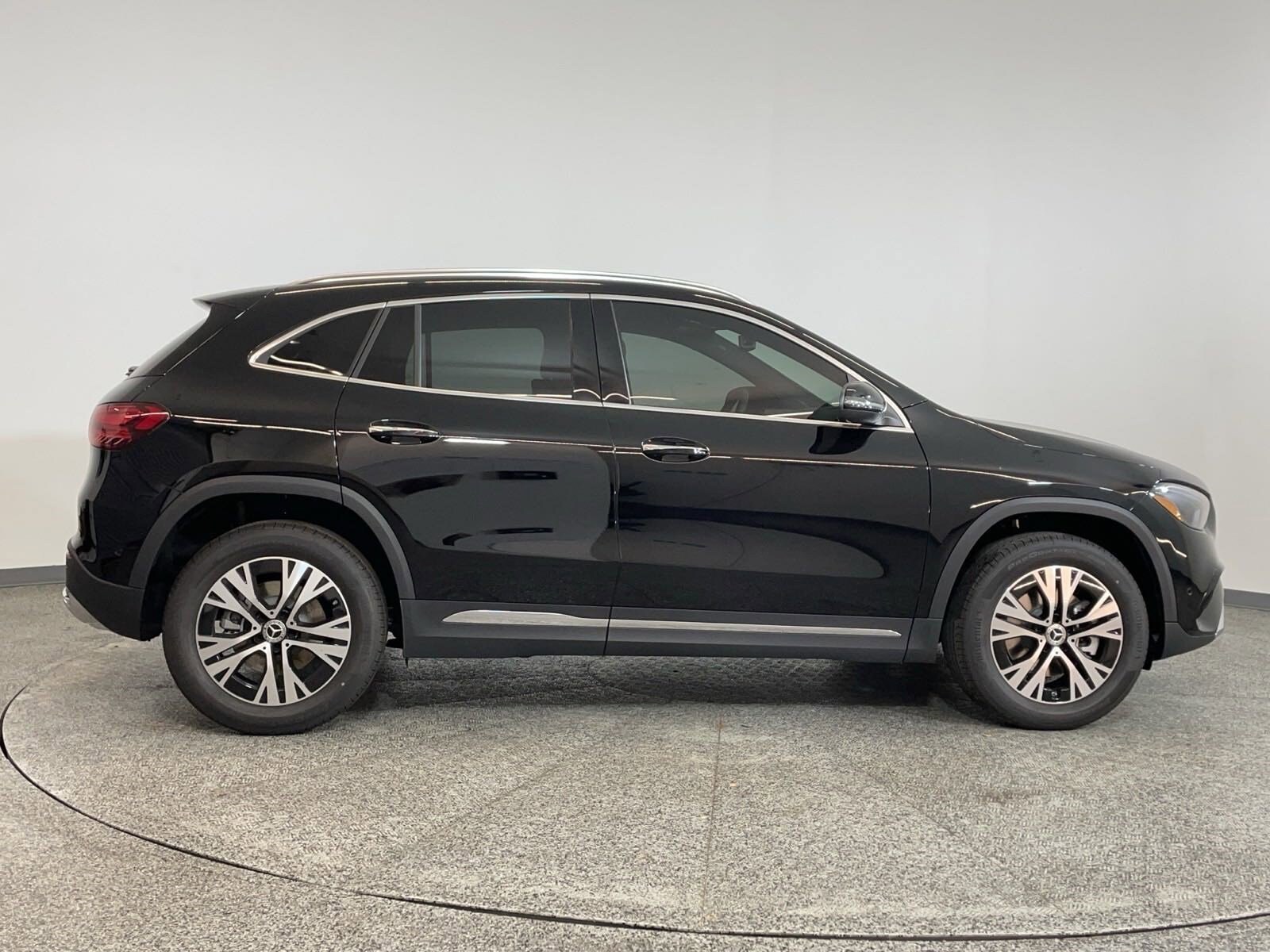 2025 Mercedes Benz GLA 250 photo 3
