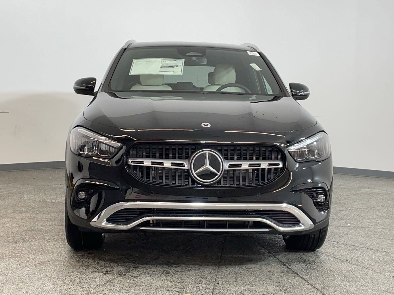 2025 Mercedes Benz GLA 250 photo 2