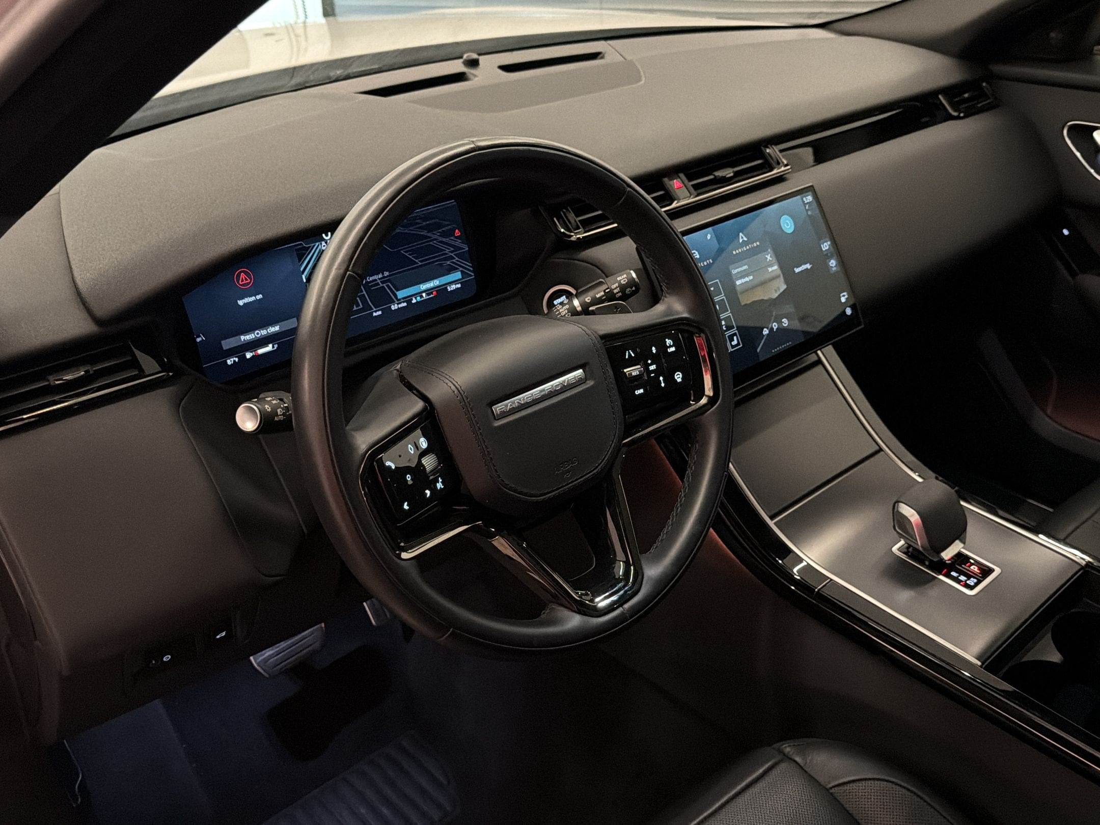 Range Rover Velar Dynamic SE SUV