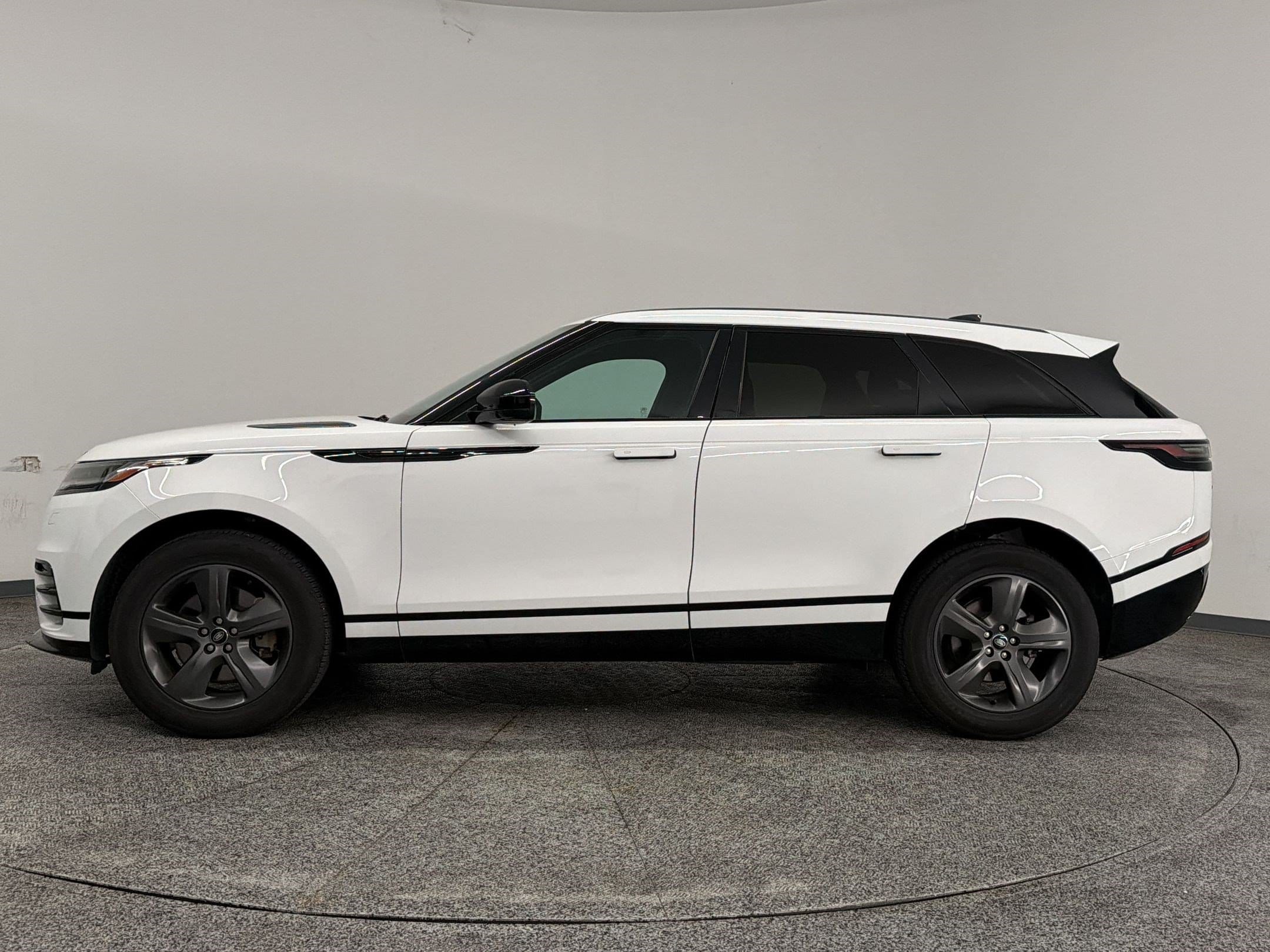 Range Rover Velar Dynamic SE SUV