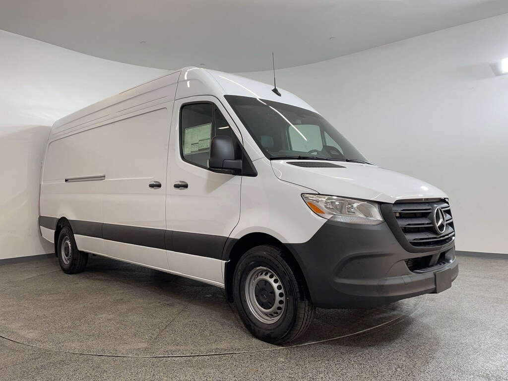 New 2025 Mercedes-Benz Sprinter 2500 High Roof 4-Cyl Diesel HO Van Crew Van