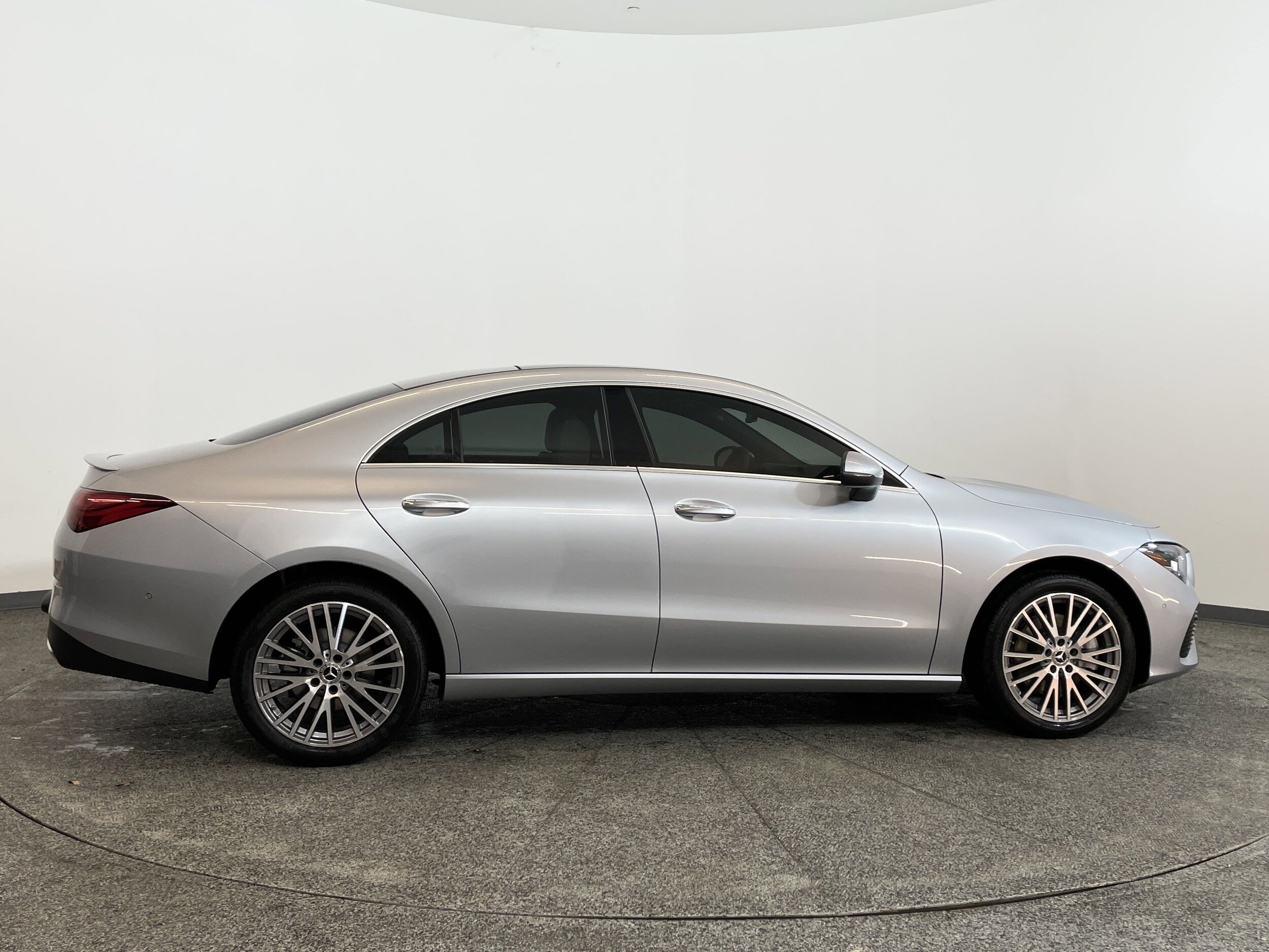 2025 Mercedes Benz CLA 250 photo 3