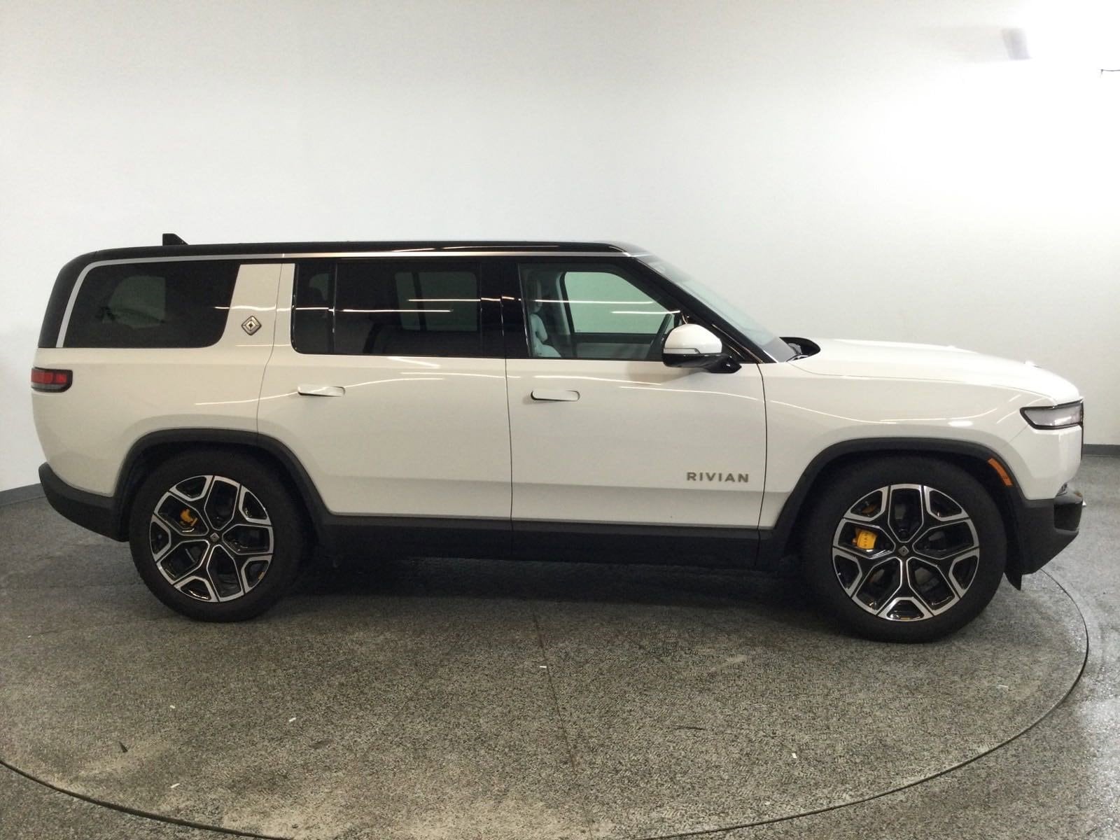 Used 2023 Rivian R1S Adventure with VIN 7PDSGABL9PN010792 for sale in Mckinney, TX