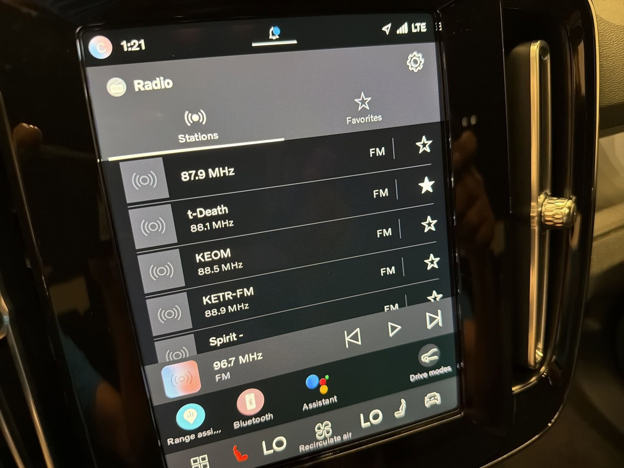 2023 Volvo XC40 Core - Photo 21