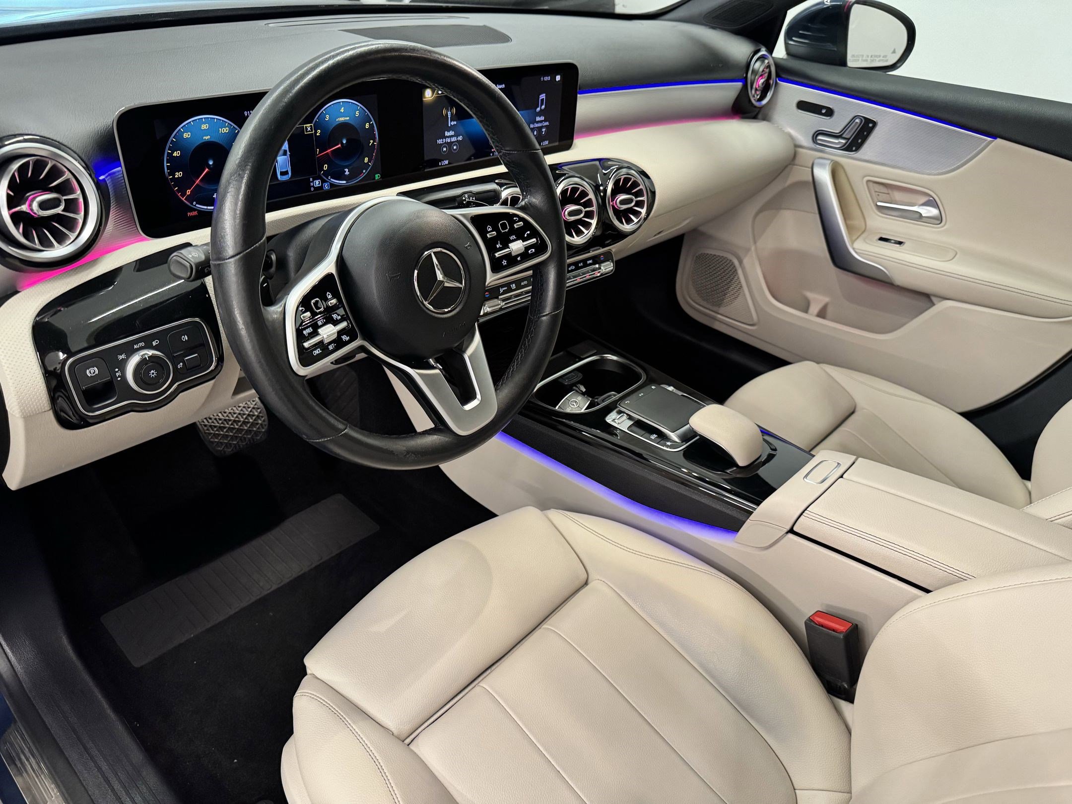 2019 Mercedes Benz A 220 photo 2