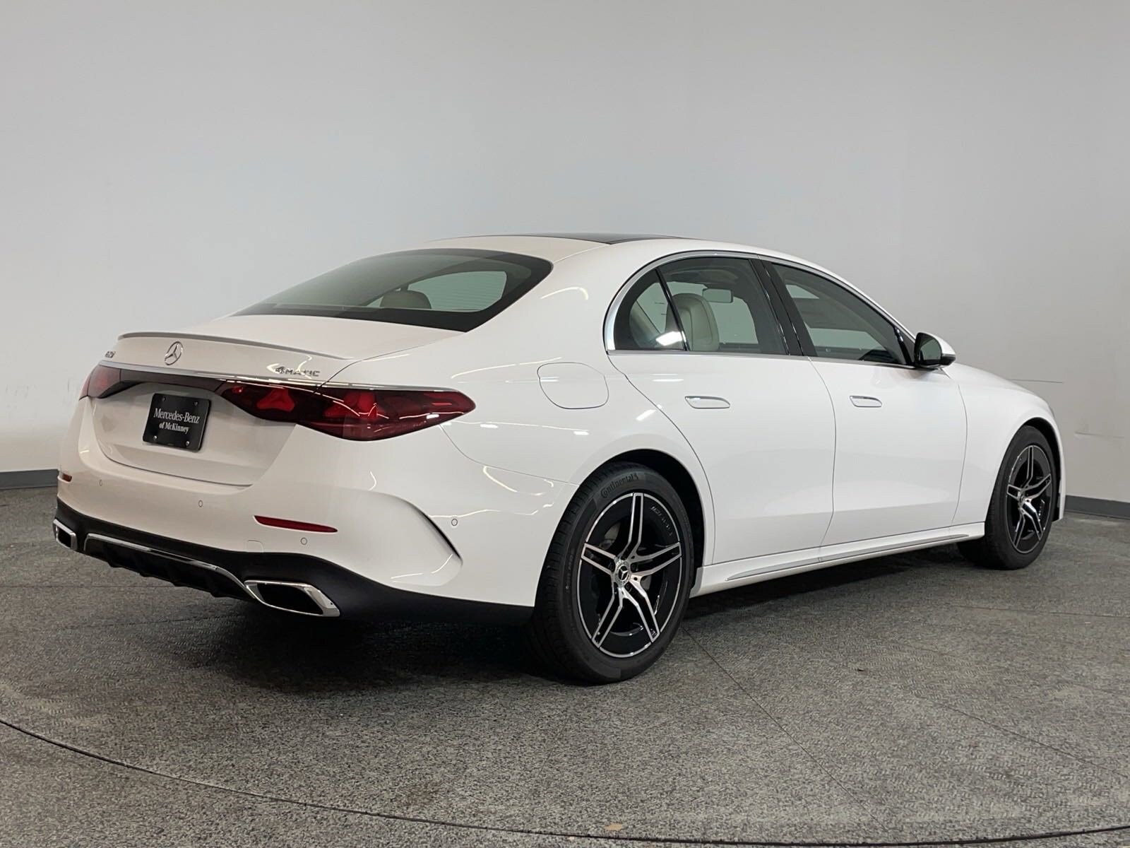 2025 Mercedes Benz E 350 4MATIC photo 4